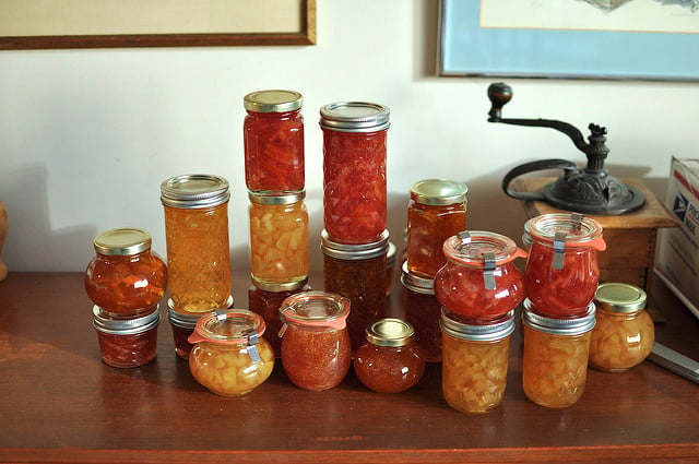 Steam Canning vs Pressure Canning: What Works for Cucumbers and Onions